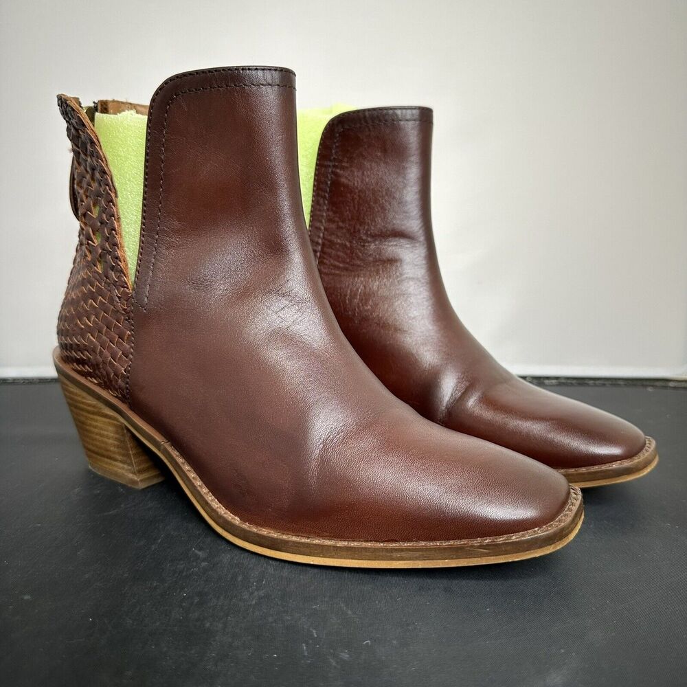 LUCKY BRAND Kaedynce Brown Leather Ankle Boot w/Woven Detail & Zip Heel Sz 8.5